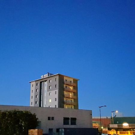 Condominio La Torre 2 Galliate Екстериор снимка