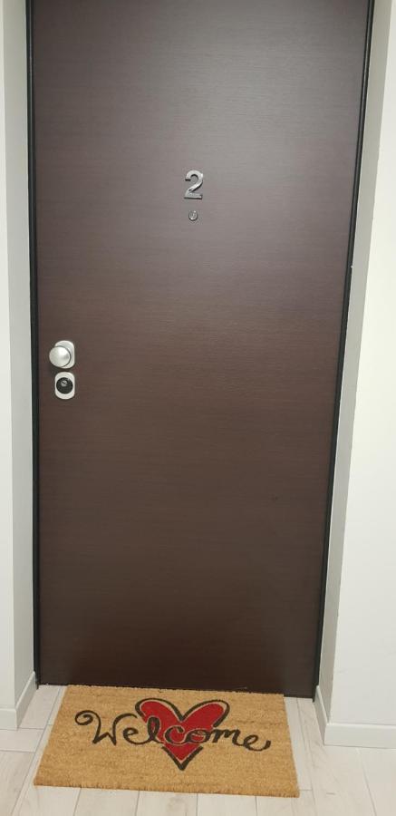 Condominio La Torre 2 Galliate Екстериор снимка